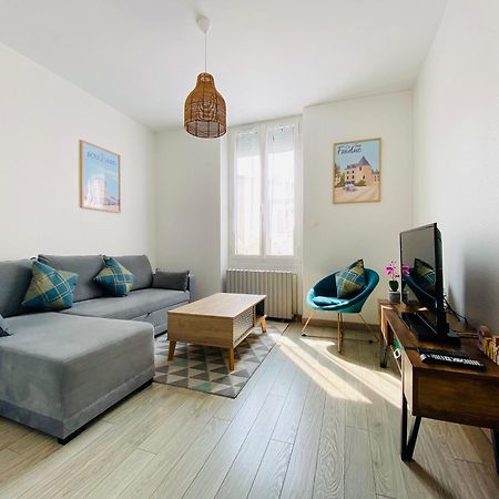 Jolie Maison, Jardin Et Parking Desertines  外观 照片